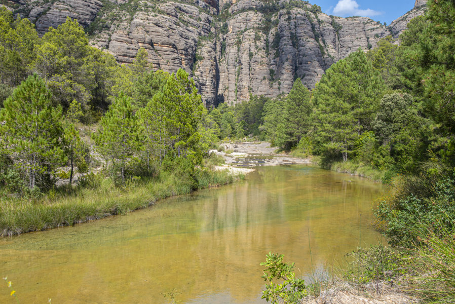 Teruel - Beceite 54 - espacio natural de la Pesquera - rio Ulldemó.jpg